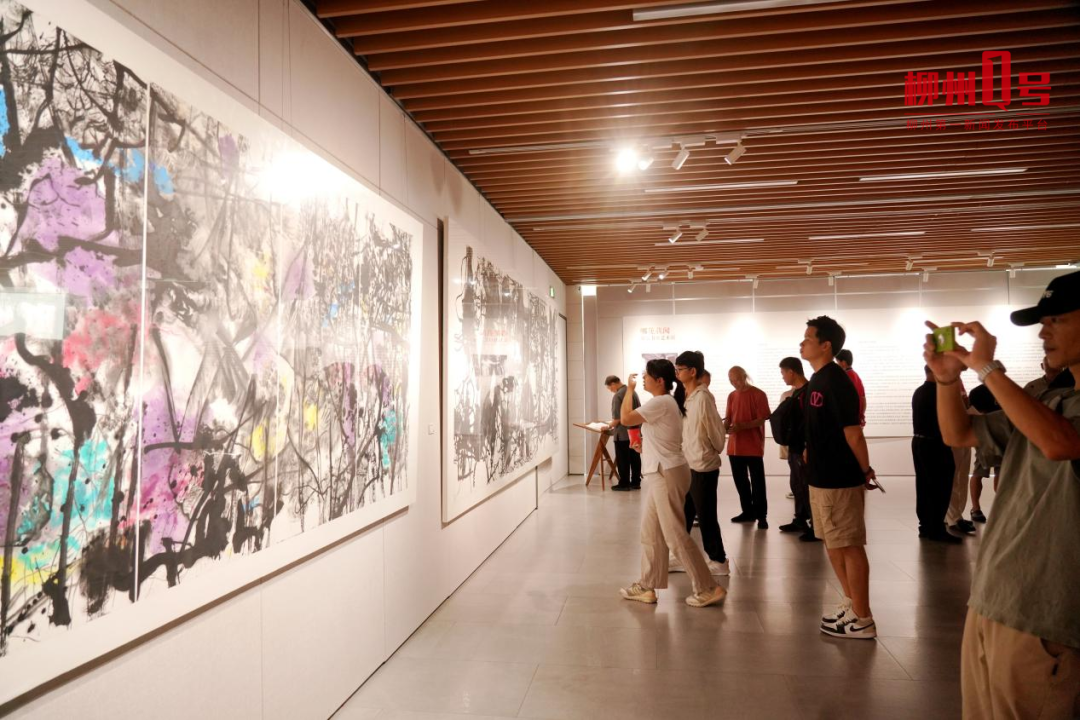 刷爆朋友圈的书象展来了！安东在柳州用汉字 “画” 山水，你能看懂几笔？